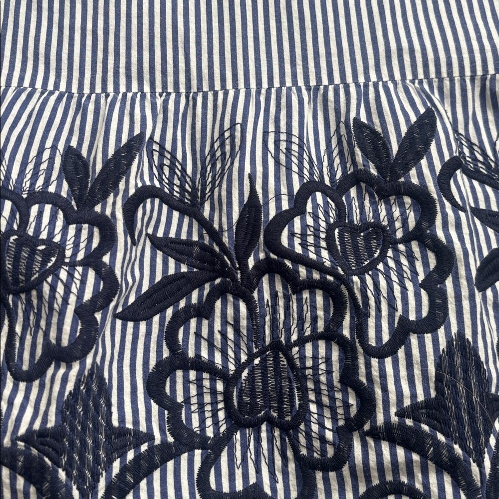 Luna Moon |Striped and Embroidered Boho Bell Sleeve Top Navy and White Sz Medium - Picture 11 of 11
